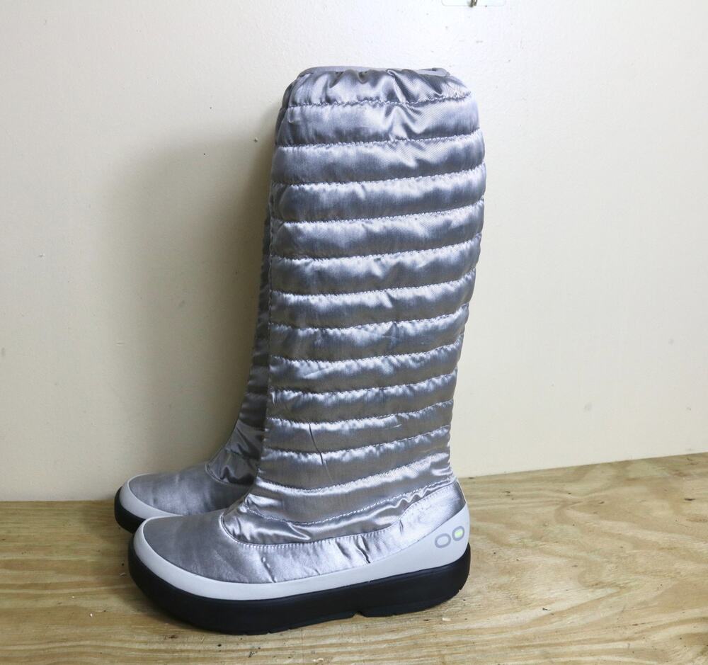 New OOFOS OOmg Boots Womens 11 Silver Recovery Tall Pull On Quilted